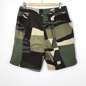Zoo York Men's Camouflage Knee Length  Cotton Shorts Army Green Tan Size Medium